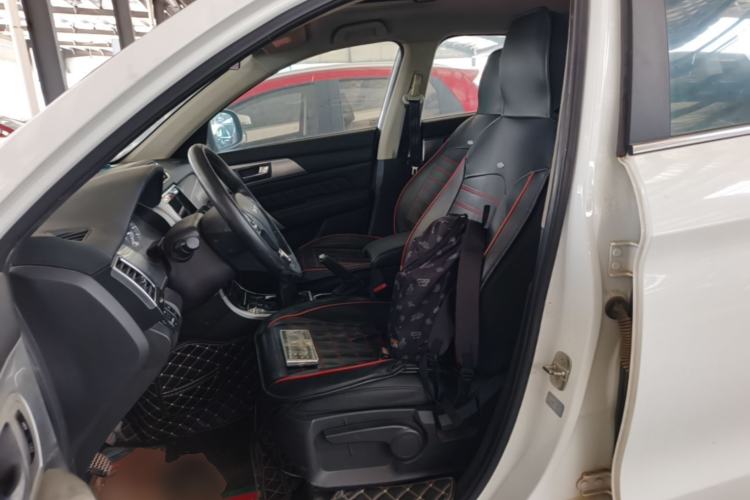 Used Haval H2 2016 Red Label 1.5T Manual Two-Wheel Drive Elite Model Left Front Seat