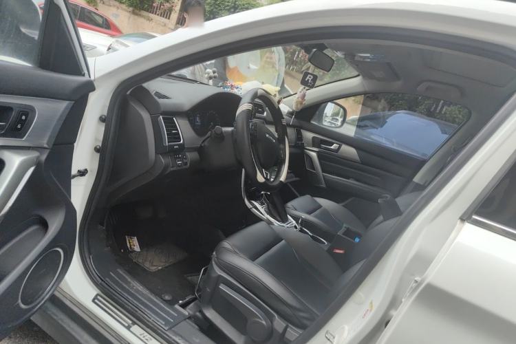 Used Haval H2 2016 Red-Label 1.5T Automatic Two-Wheel Drive Luxury Model Left Front Seat