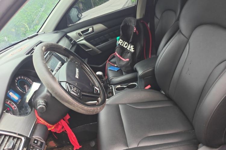 Used Haval H2 2016 Red-Label 1.5T Manual Two-Wheel Drive Luxury Model Left Front Seat
