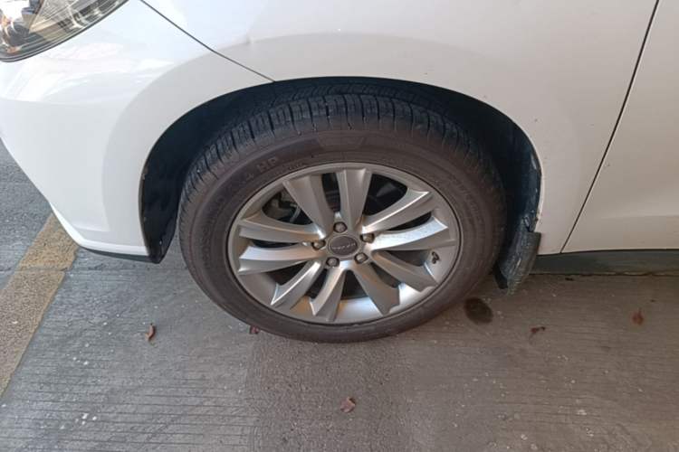 Used Haval H2 2016 Red-Label 1.5T Automatic Two-Wheel Drive Luxury Model Left Front Wheel Hub