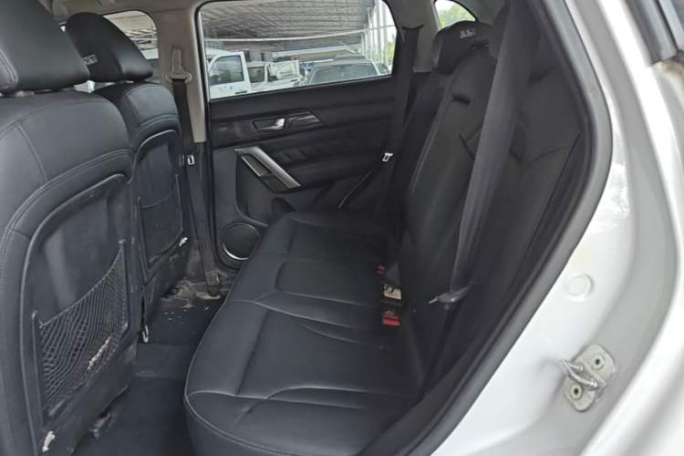 Used Haval H2 2016 Red-Label 1.5T Automatic Two-Wheel Drive Luxury Model Left Rear Seat