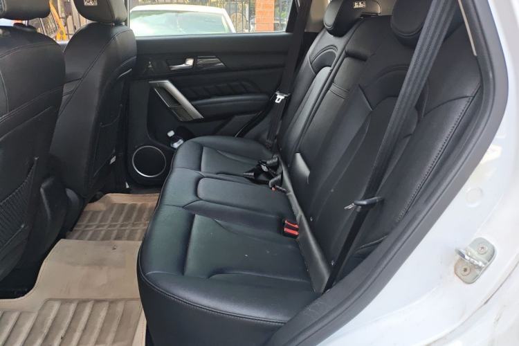 Used Haval H2 2016 Red-Label 1.5T Manual Two-Wheel Drive Luxury Model Left Rear Seat