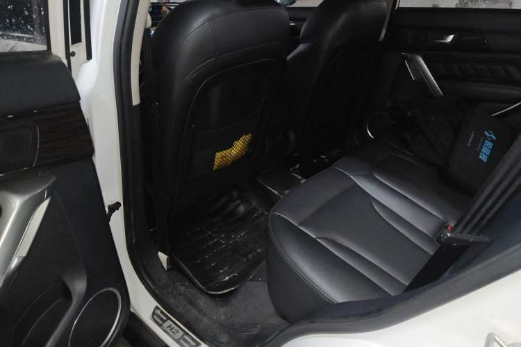Used Haval H2 2016 Red-Label 1.5T Automatic Two-Wheel Drive Luxury Model Left Rear Seat
