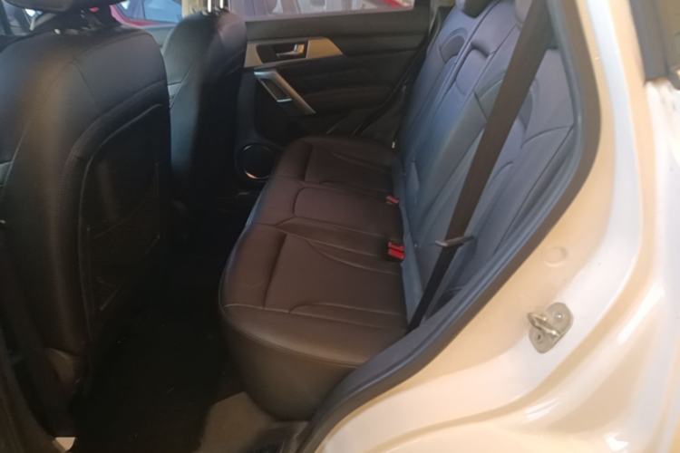 Used Haval H2 2016 Red-Label 1.5T Automatic Two-Wheel Drive Luxury Model Left Rear Seat
