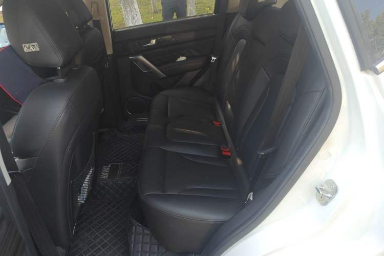 Used Haval H2 2016 Red-Label 1.5T Automatic Two-Wheel Drive Luxury Model Left Rear Seat