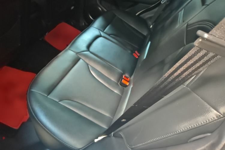 Used Haval H2 2016 Red-Label 1.5T Automatic Two-Wheel Drive Luxury Model Left Rear Seat