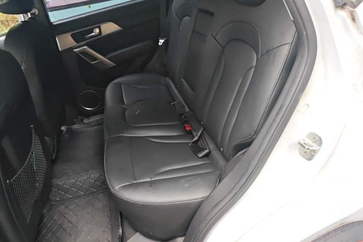 Used Haval H2 2016 Red Label 1.5T Manual Two-Wheel Drive Elite Model Left Rear Seat