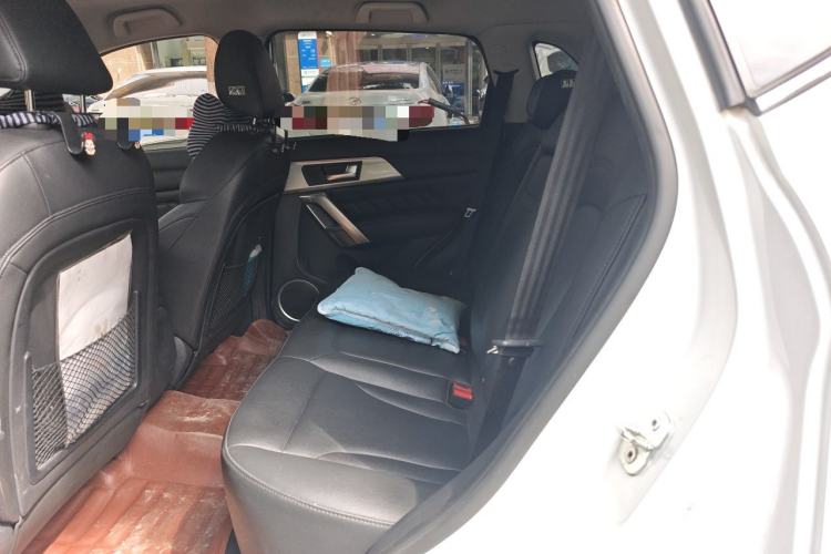 Used Haval H2 2016 Red-Label 1.5T Automatic Two-Wheel Drive Luxury Model Left Rear Seat