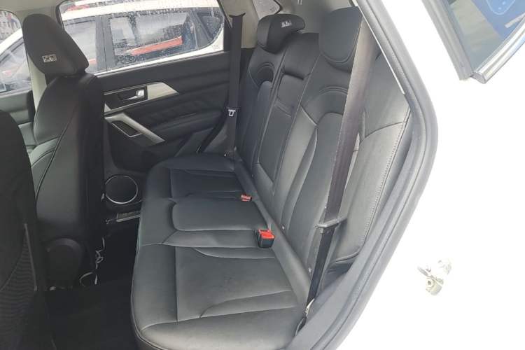 Used Haval H2 2016 Red-Label 1.5T Automatic Two-Wheel Drive Luxury Model Left Rear Seat