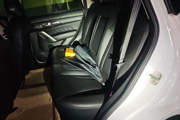 Used Haval H2 2016 Red-Label 1.5T Automatic Two-Wheel Drive Luxury Model Left Rear Seat