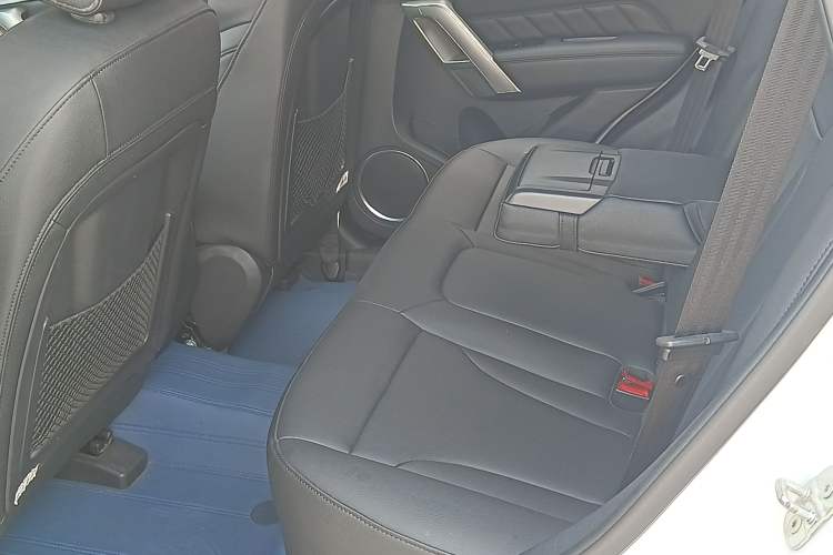 Used Haval H2 2016 Red Label 1.5T Manual Two-Wheel Drive Elite Model Left Rear Seat