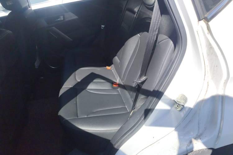 Used Haval H2 2016 Red-Label 1.5T Manual Two-Wheel Drive Luxury Model Left Rear Seat