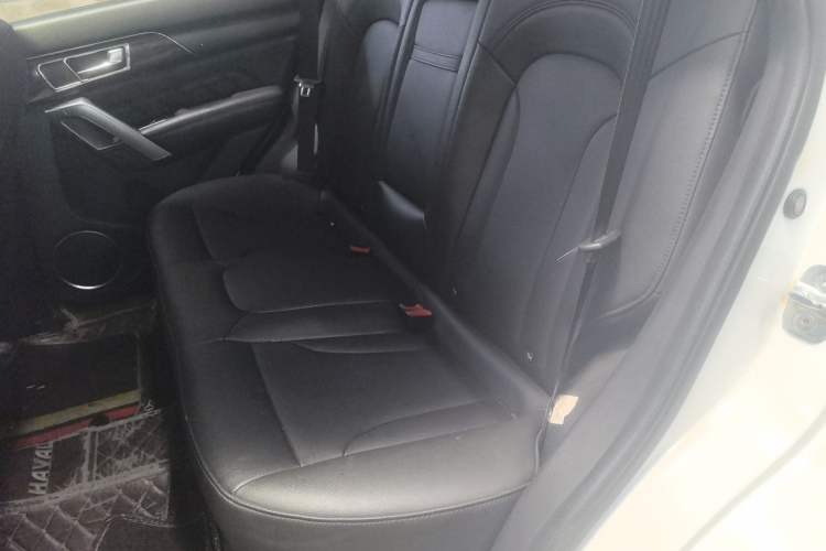Used Haval H2 2016 Red Label 1.5T Manual Two-Wheel Drive Elite Model Left Rear Seat
