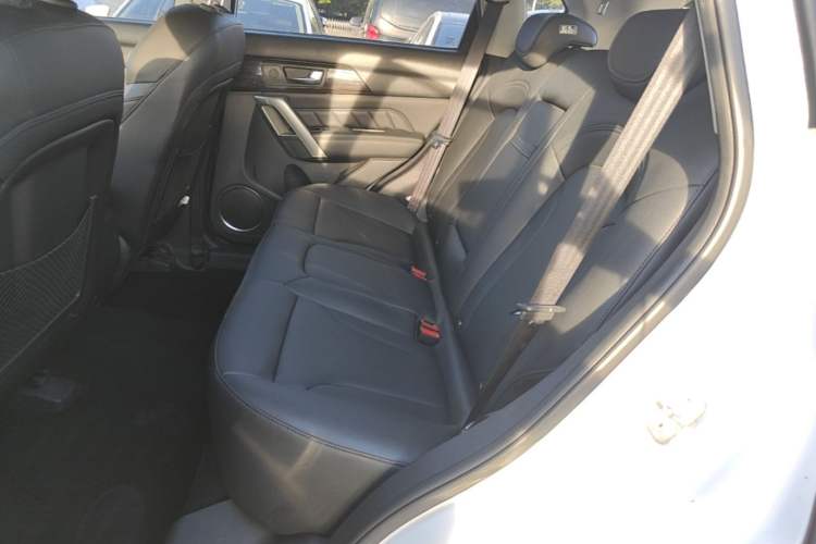Used Haval H2 2016 Red-Label 1.5T Automatic Two-Wheel Drive Luxury Model Left Rear Seat