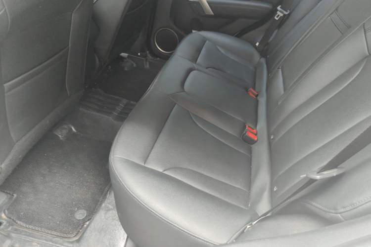 Used Haval H2 2016 Red-Label 1.5T Automatic Two-Wheel Drive Luxury Model Left Rear Seat