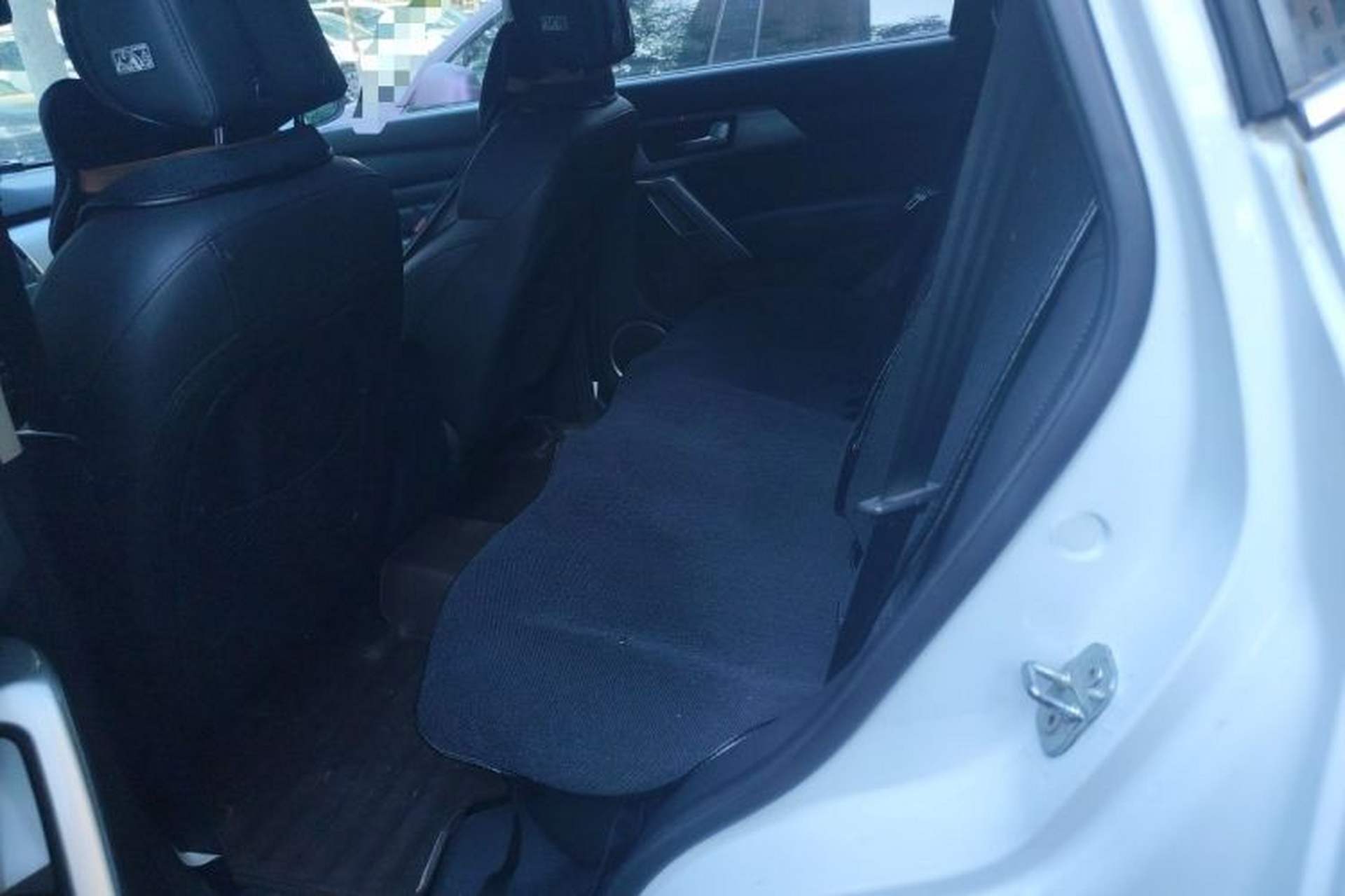 Used Haval H2 2016 Red-Label 1.5T Automatic Two-Wheel Drive Luxury Model Left Rear Seat