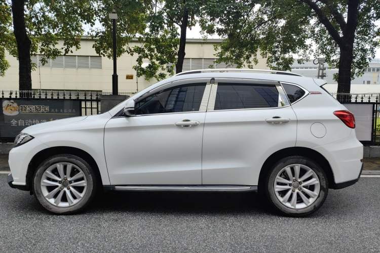 Used Haval H2 2016 Red Label 1.5T Automatic Two-Wheel Drive Elite Model Left Side