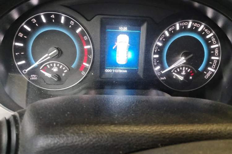 Used Haval H2 2016 Red-Label 1.5T Automatic Two-Wheel Drive Luxury Model Odometer Close Up