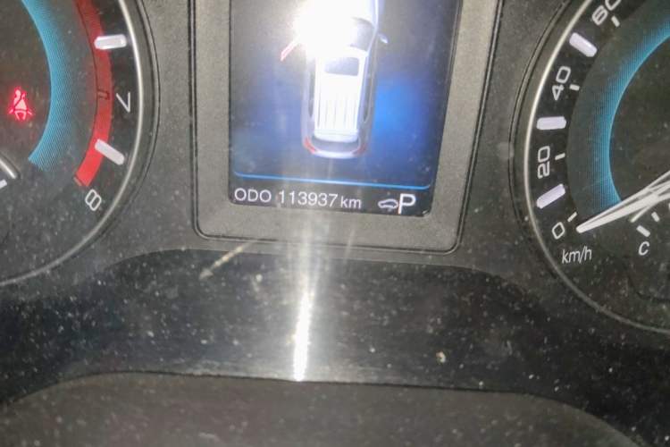 Used Haval H2 2016 Red Label 1.5T Automatic Two-Wheel Drive Prestige Model Odometer Close Up