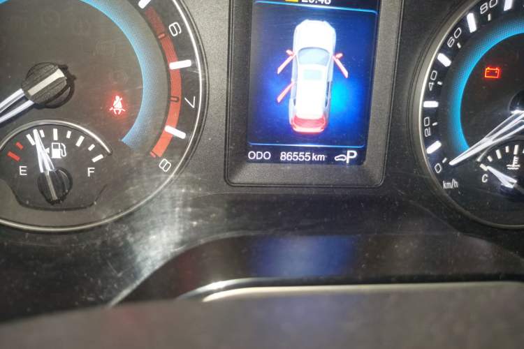 Used Haval H2 2016 Red-Label 1.5T Automatic Two-Wheel Drive Luxury Model Odometer Close Up