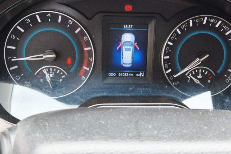Used Haval H2 2016 Red-Label 1.5T Automatic Two-Wheel Drive Luxury Model Odometer Close Up