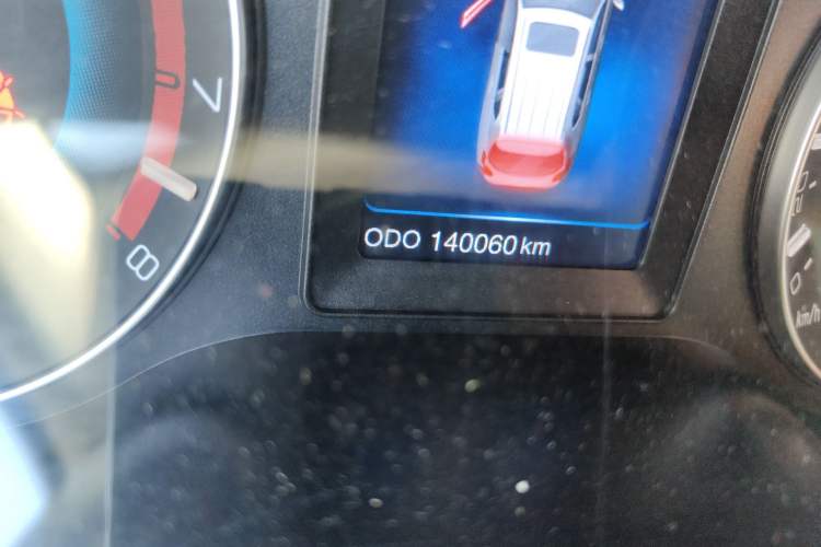Used Haval H2 2016 Red Label 1.5T Manual Two-Wheel Drive Urban Edition Odometer Close Up