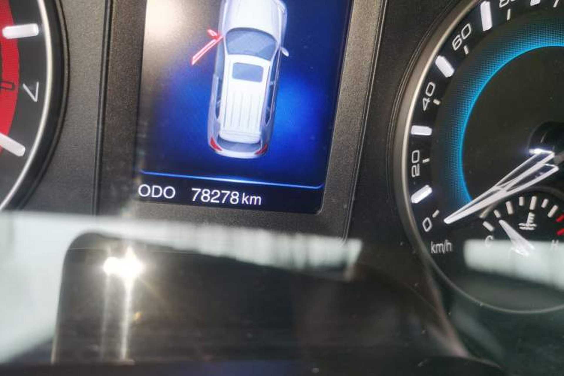 Used Haval H2 2016 Red-Label 1.5T Manual Two-Wheel Drive Luxury Model Odometer Close Up