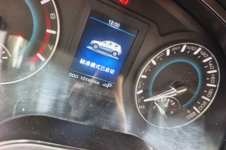 Used Haval H2 2016 Red-Label 1.5T Automatic Two-Wheel Drive Luxury Model Odometer Close Up