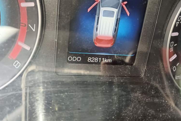 Used Haval H2 2016 Red-Label 1.5T Manual Two-Wheel Drive Luxury Model Odometer Close Up