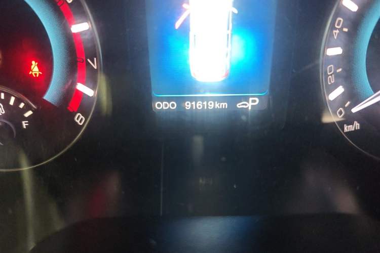 Used Haval H2 2016 Red-Label 1.5T Automatic Two-Wheel Drive Luxury Model Odometer Close Up