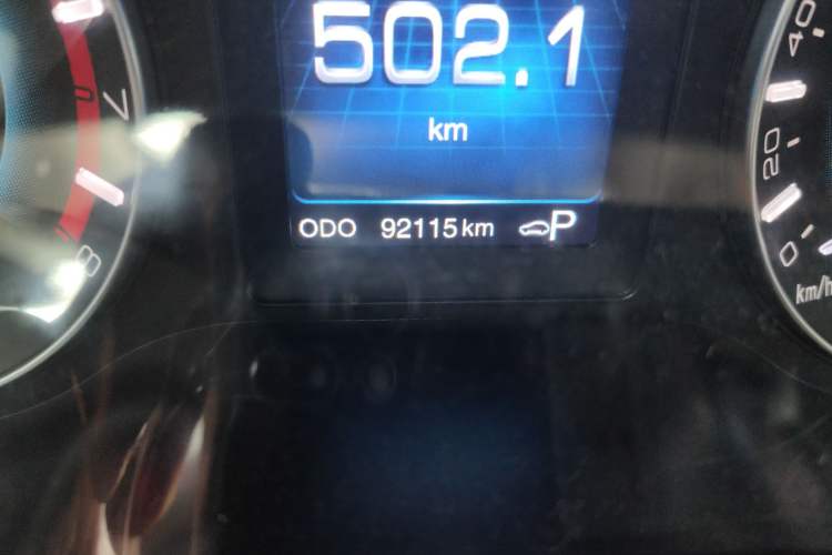 Used Haval H2 2016 Red Label 1.5T Automatic Two-Wheel Drive Elite Model Odometer Close Up