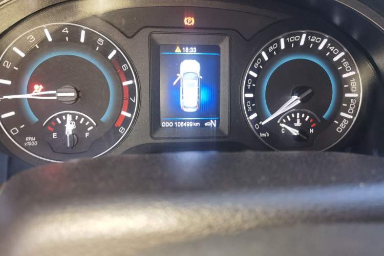 Used Haval H2 2016 Red Label 1.5T Automatic Two-Wheel Drive Prestige Model Odometer Close Up