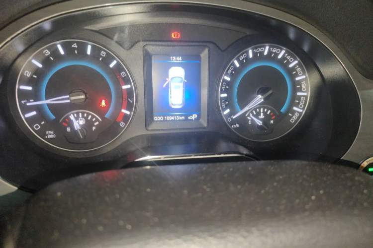 Used Haval H2 2016 Red-Label 1.5T Automatic Two-Wheel Drive Luxury Model Odometer Close Up