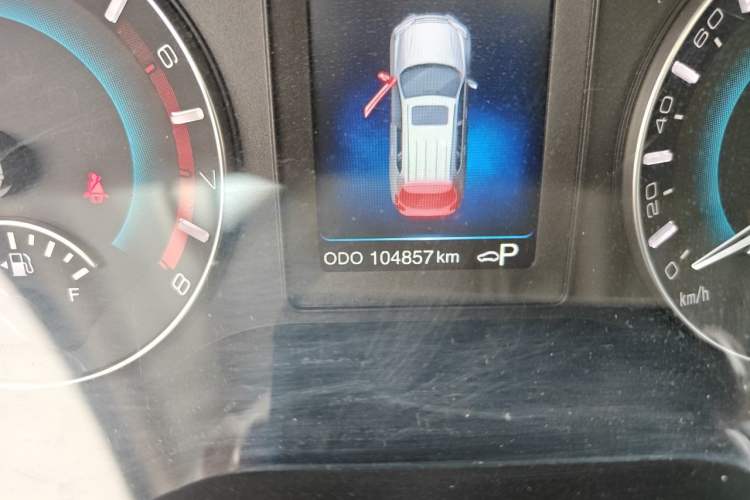 Used Haval H2 2016 Red-Label 1.5T Automatic Two-Wheel Drive Luxury Model Odometer Close Up