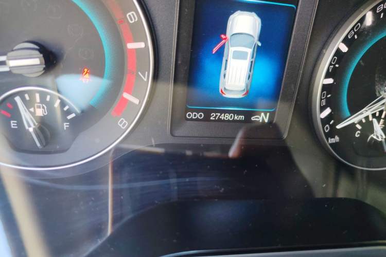 Used Haval H2 2016 Red-Label 1.5T Automatic Two-Wheel Drive Luxury Model Odometer Close Up