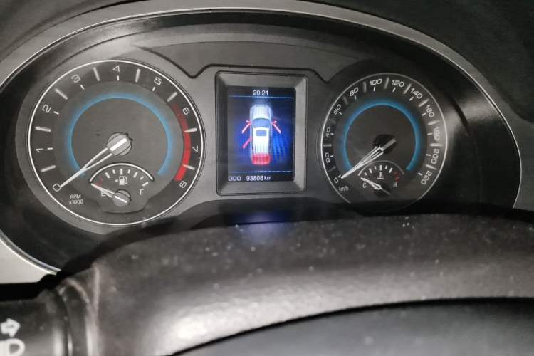 Used Haval H2 2016 Red-Label 1.5T Manual Two-Wheel Drive Comfort Model Odometer Close Up