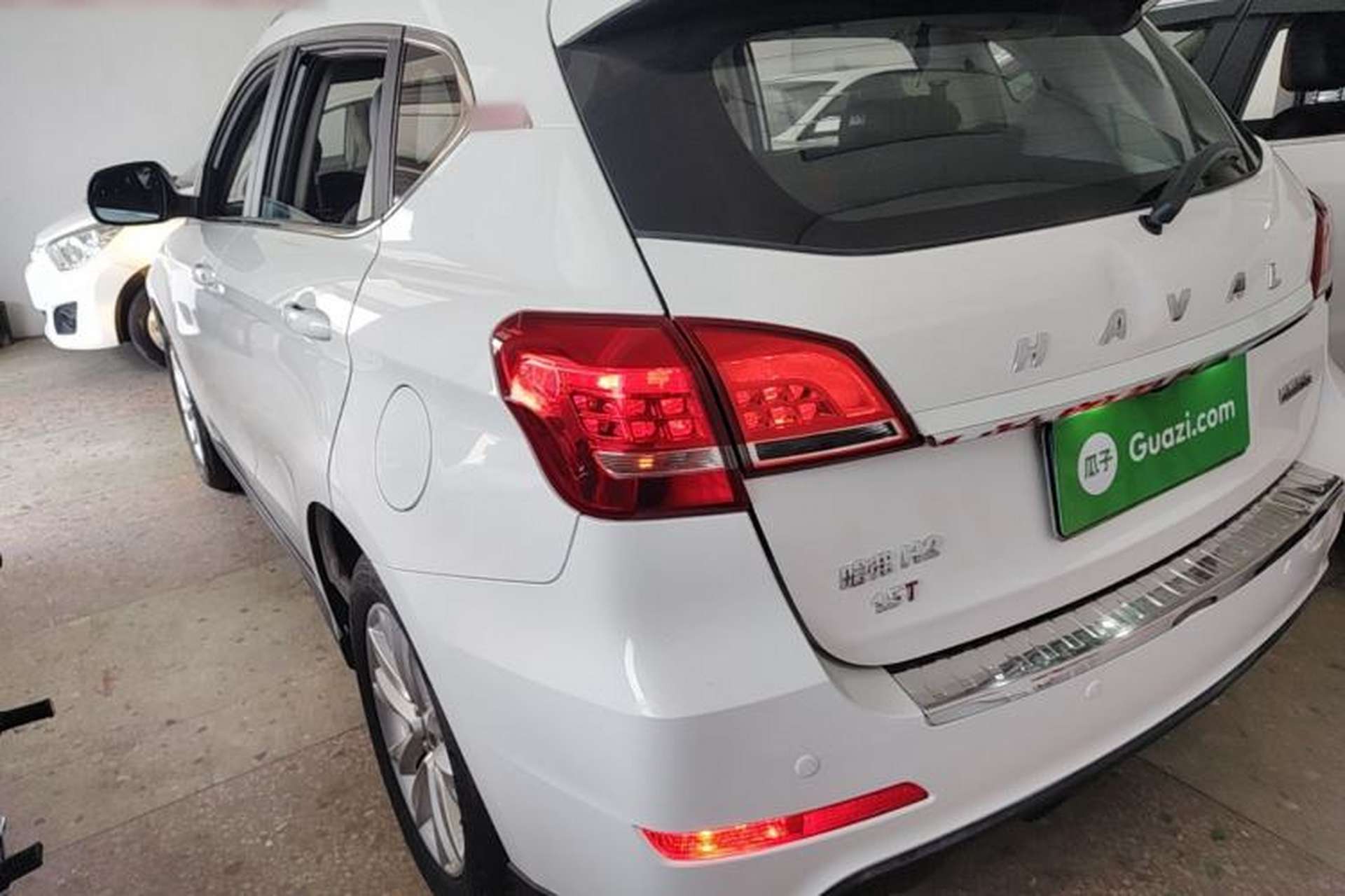 Used Haval H2 2016 Red-Label 1.5T Automatic Two-Wheel Drive Luxury Model Rear Left 45 Deg