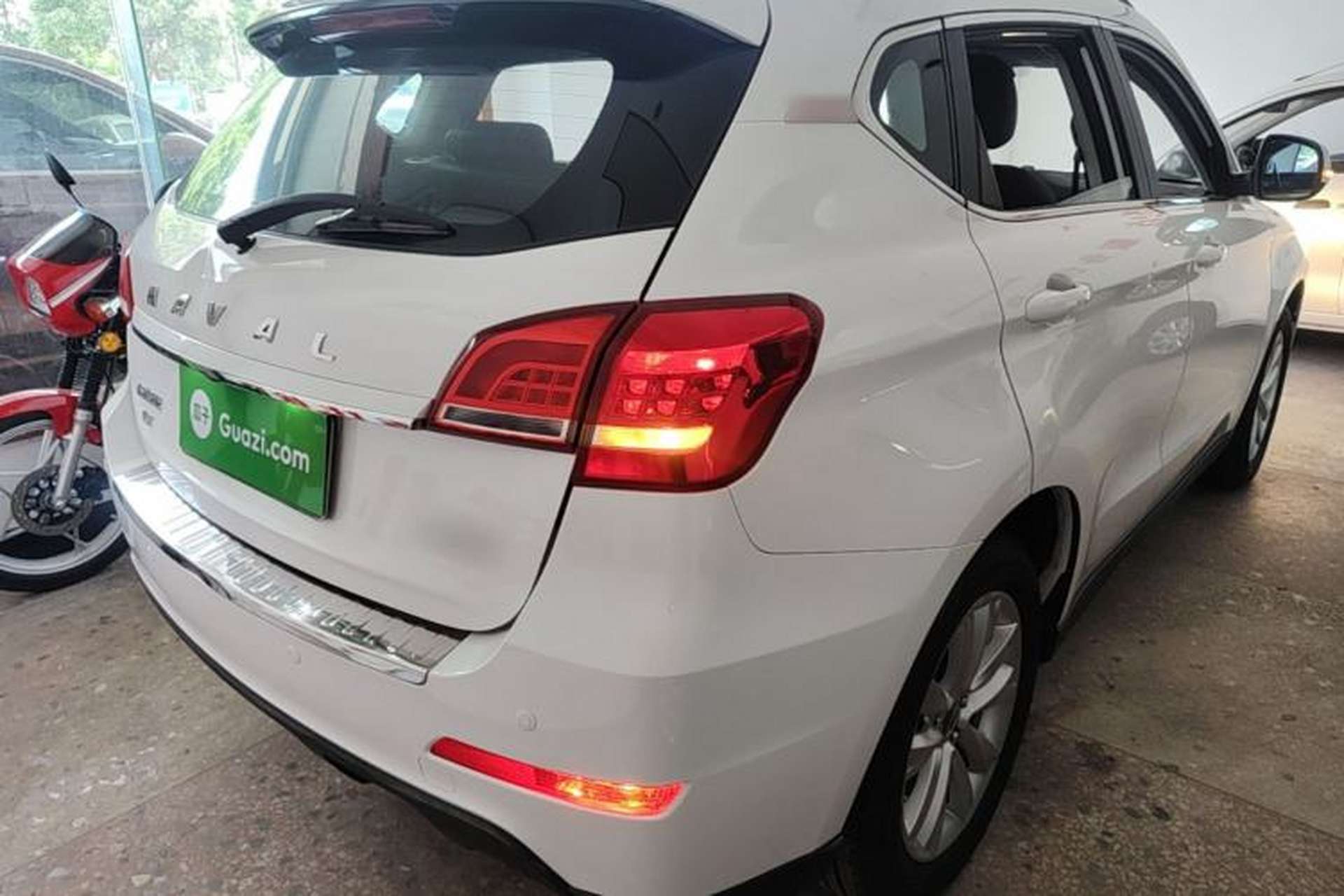 Used Haval H2 2016 Red-Label 1.5T Automatic Two-Wheel Drive Luxury Model Rear Right 45 Deg