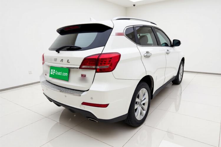 Used Haval H2 2016 Red-Label 1.5T Automatic Two-Wheel Drive Luxury Model Rear Right 45 Deg