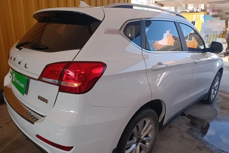 Used Haval H2 2016 Red-Label 1.5T Automatic Two-Wheel Drive Luxury Model Rear Right 45 Deg