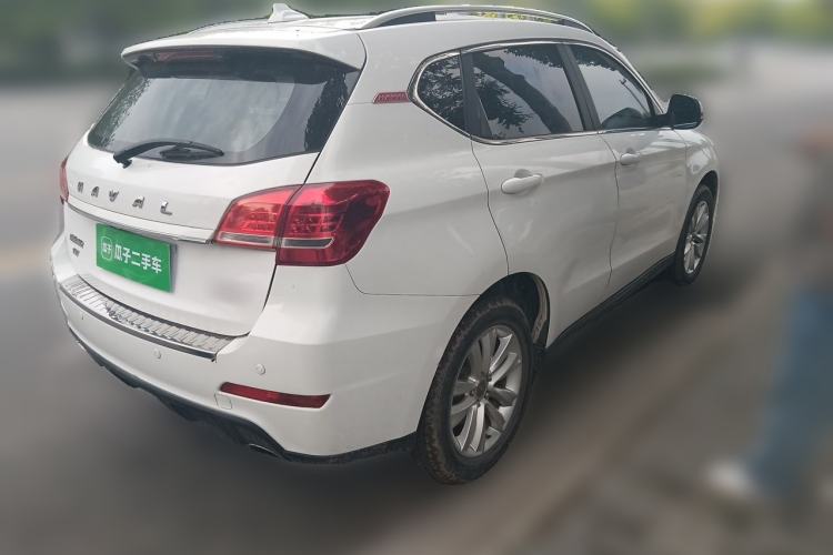 Used Haval H2 2016 Red-Label 1.5T Automatic Two-Wheel Drive Luxury Model Rear Right 45 Deg