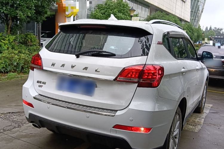 Used Haval H2 2016 Red-Label 1.5T Automatic Two-Wheel Drive Luxury Model Rear Right 45 Deg