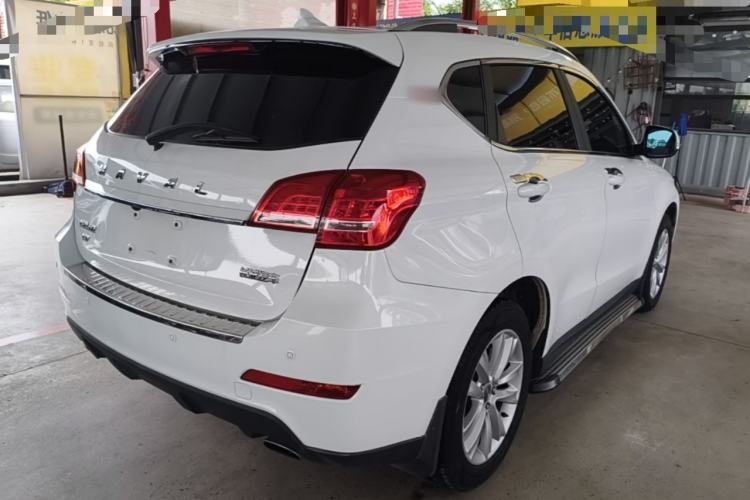 Used Haval H2 2016 Red-Label 1.5T Automatic Two-Wheel Drive Luxury Model Rear Right 45 Deg