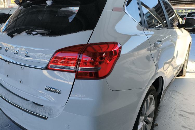 Used Haval H2 2016 Red-Label 1.5T Manual Two-Wheel Drive Luxury Model Rear Right 45 Deg
