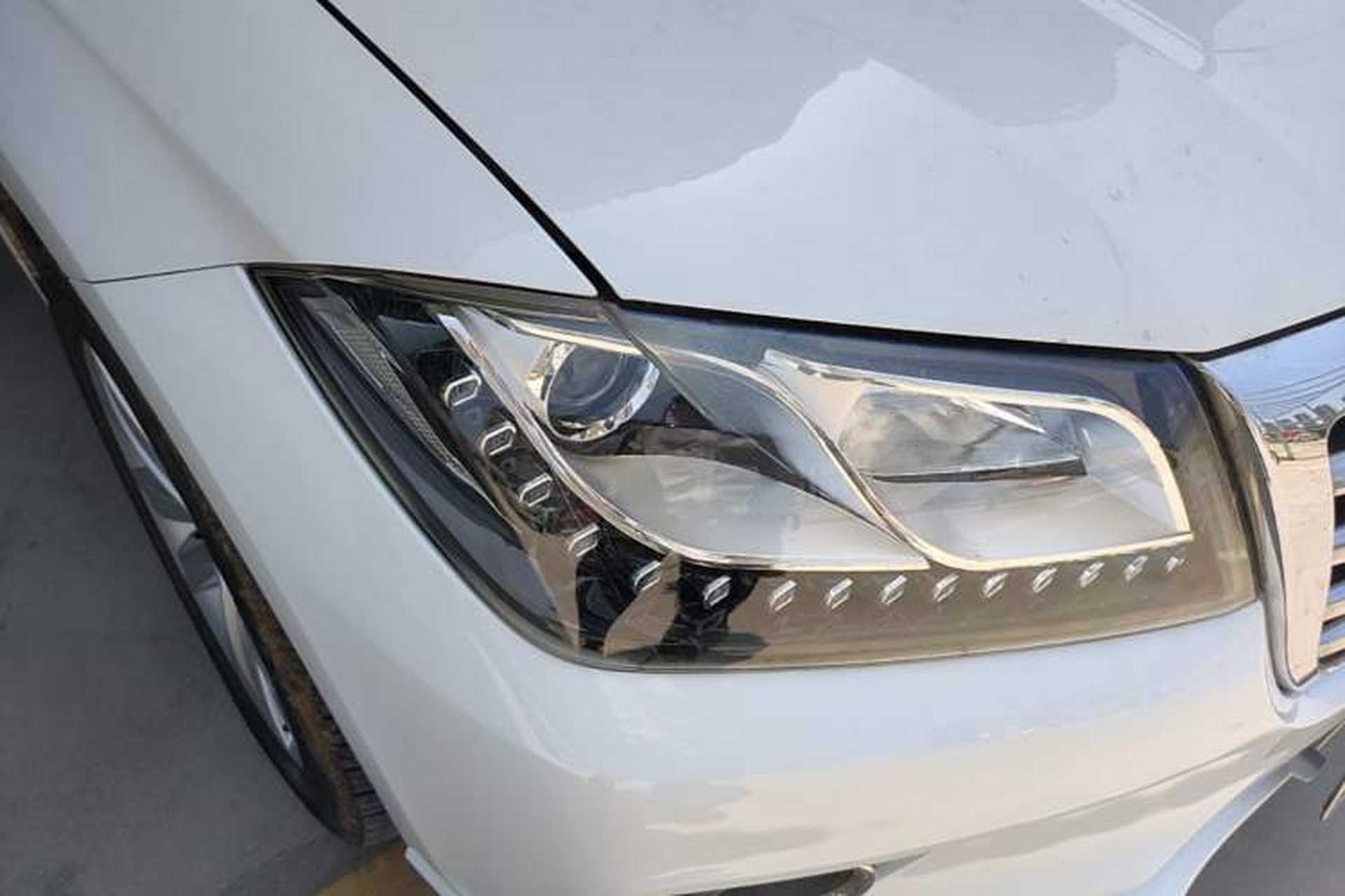 Used Haval H2 2016 Red Label 1.5T Automatic Two-Wheel Drive Elite Model Right Front Headlight