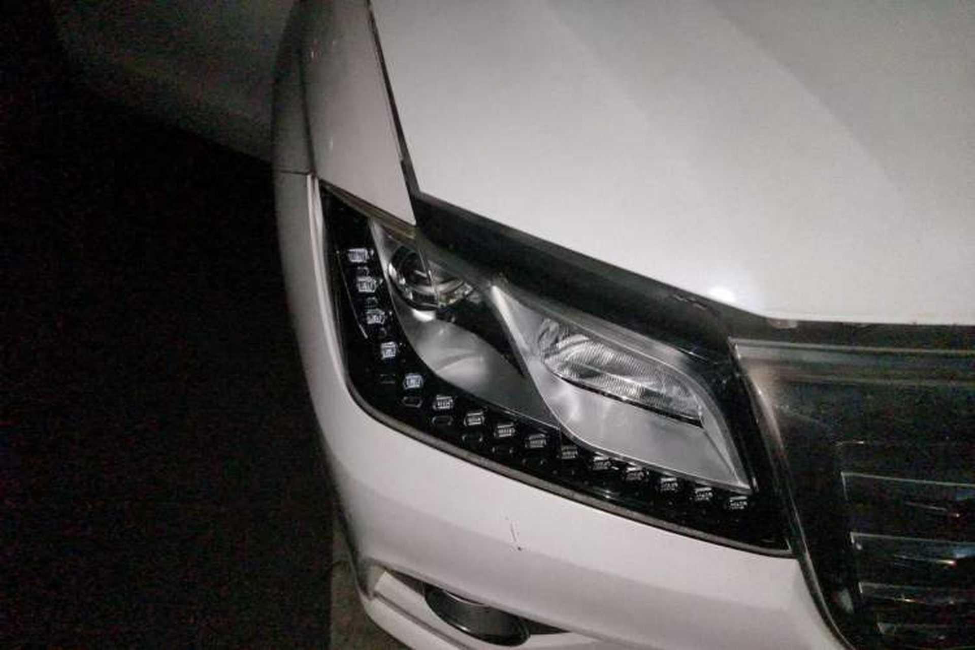Used Haval H2 2016 Red-Label 1.5T Manual Two-Wheel Drive Comfort Model Right Front Headlight