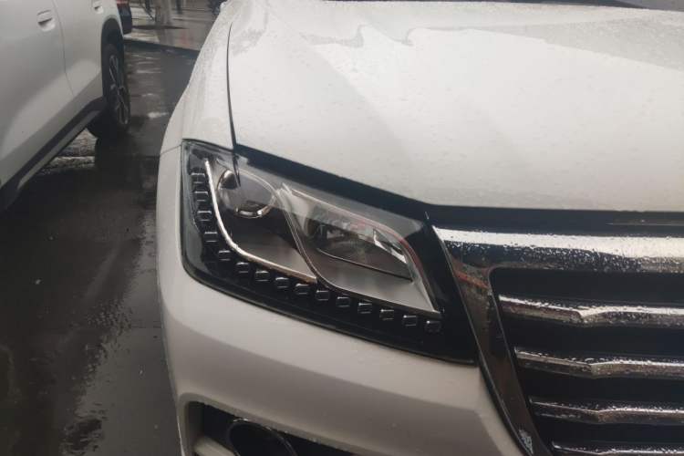 Used Haval H2 2016 Red Label 1.5T Automatic Two-Wheel Drive Elite Model Right Front Headlight
