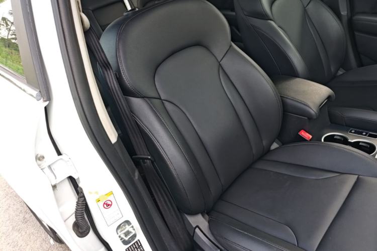 Used Haval H2 2016 Red Label 1.5T Automatic Two-Wheel Drive Prestige Model Right Front Seat