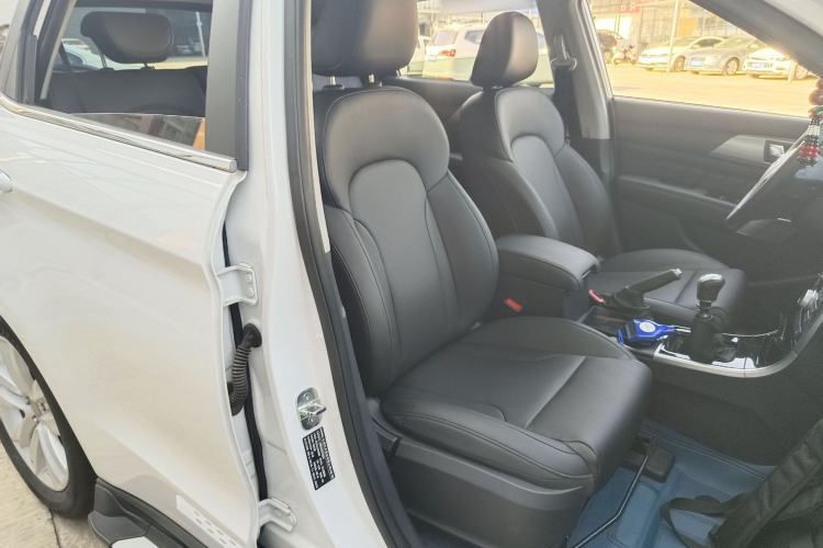 Used Haval H2 2016 Red Label 1.5T Manual Two-Wheel Drive Elite Model Right Front Seat