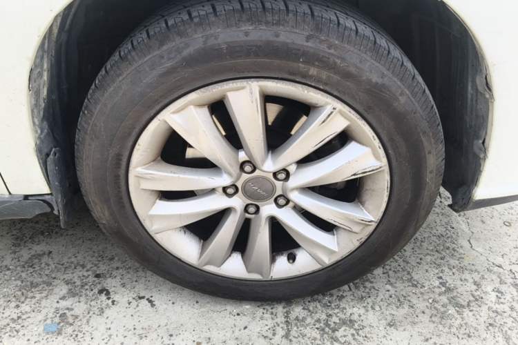 Used Haval H2 2016 Red-Label 1.5T Manual Two-Wheel Drive Luxury Model Right Front Wheel Hub